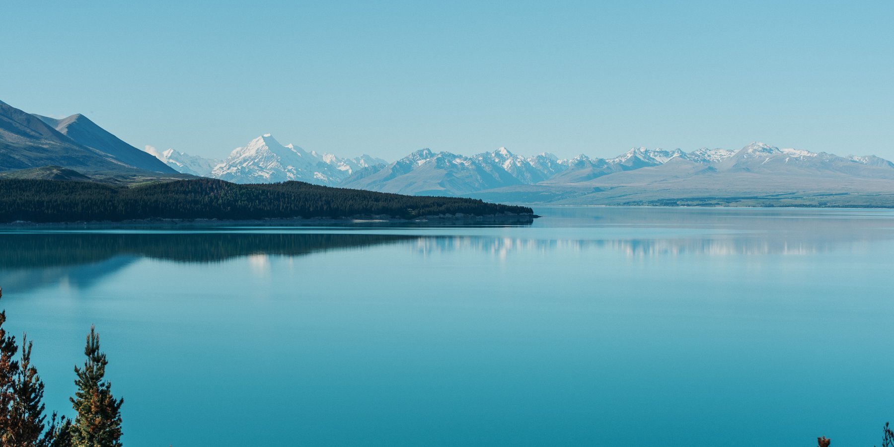 mt cook lakeside retreat about our location